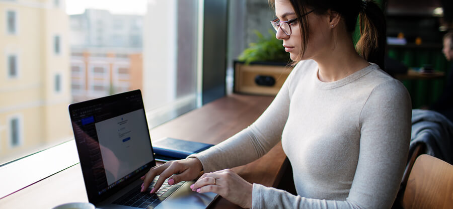 Screenshot monitoring: Capture regular work of the employees